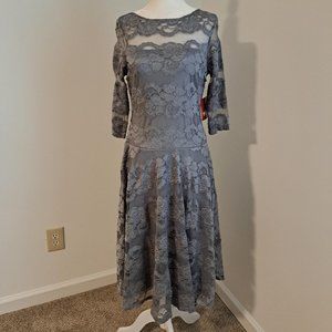 Melrose Grey Lace Overlay Short Sleeve Dress Size 4 NWT